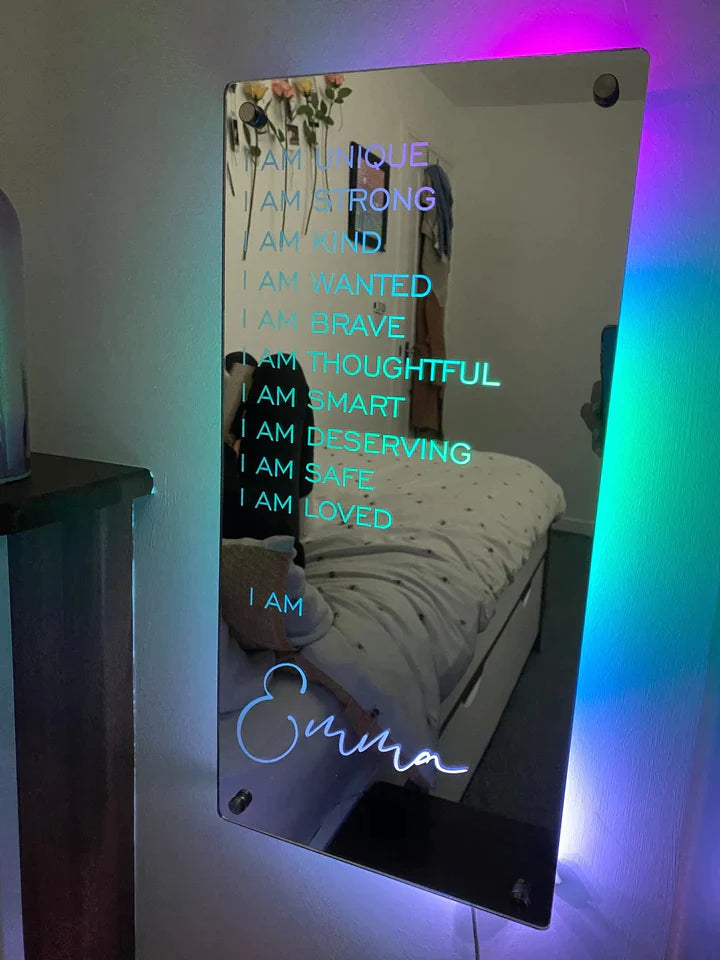 Personalisierbarer Affirmationsspiegel 'I AM' – Zeigen Sie Ihre eigene Motivation an